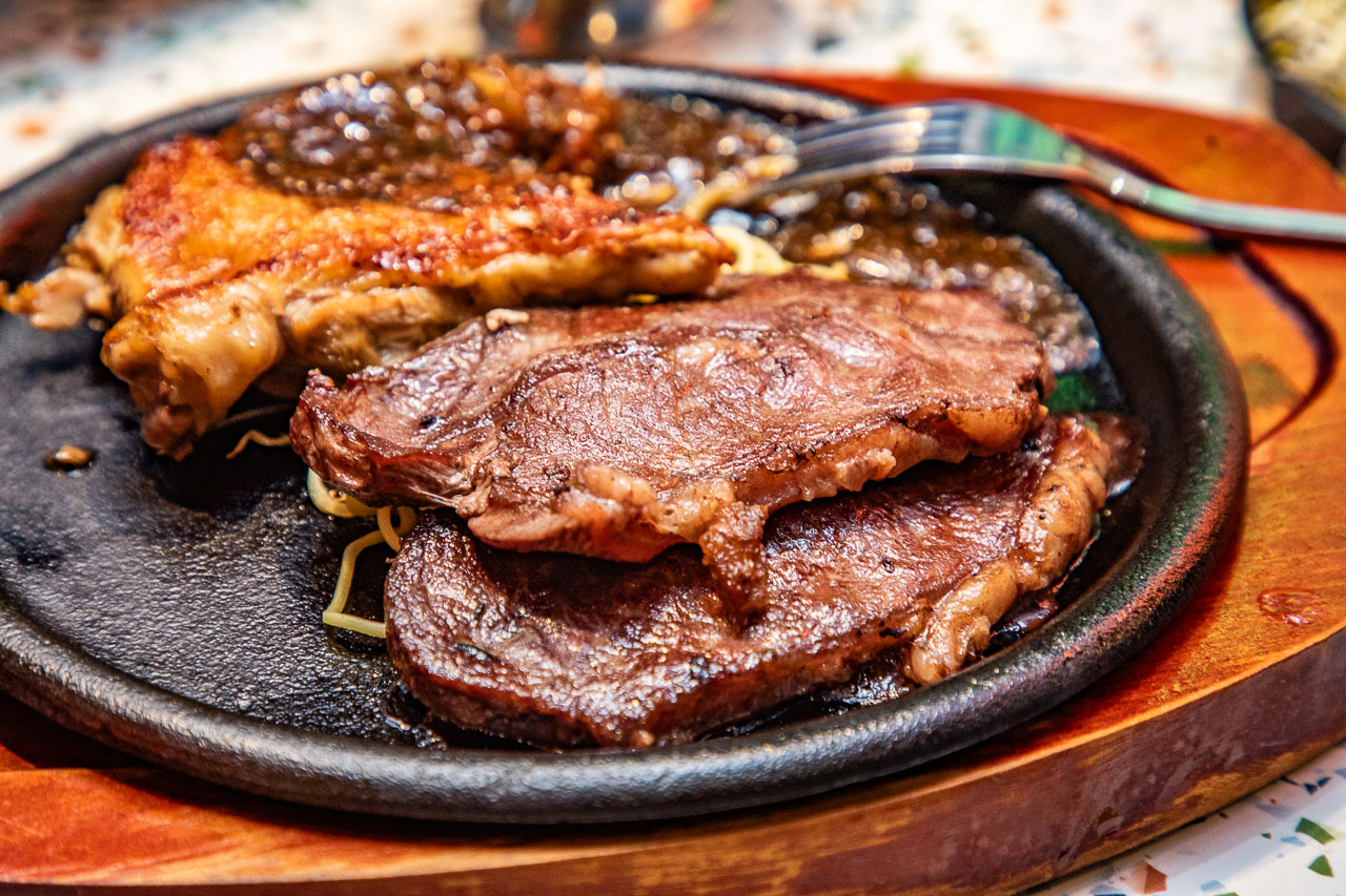 桃園牛排,夯尼夯尼牛排百匯桃園愛買店