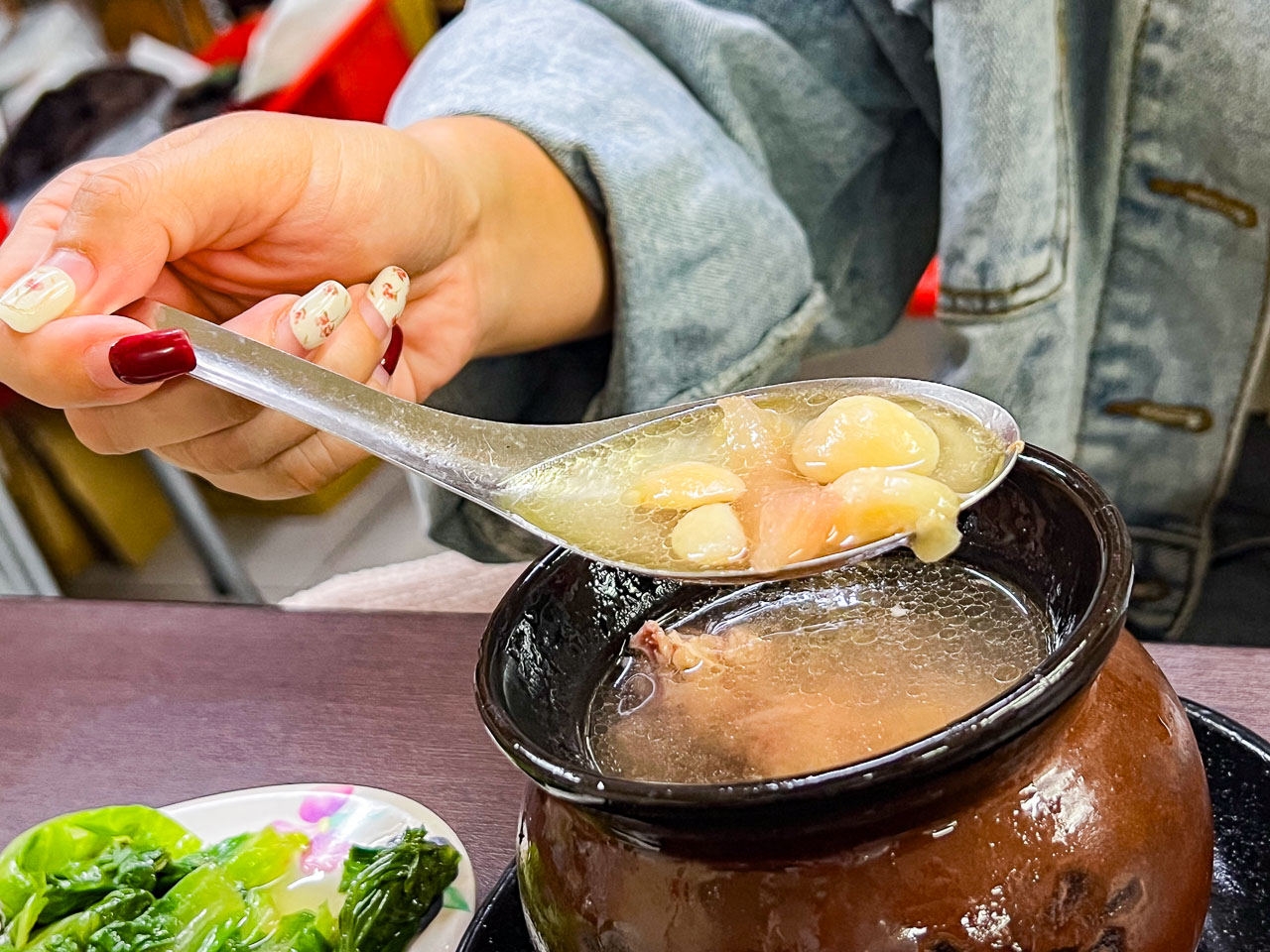 板橋美食,甕中甕炭火煨湯