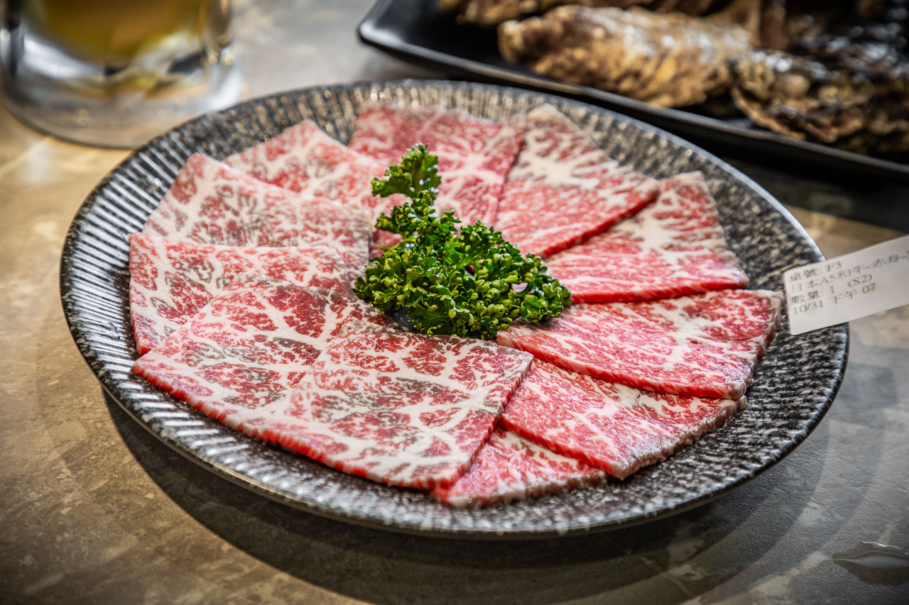 桃園和牛吃到飽,吃肉肉燒肉専門店