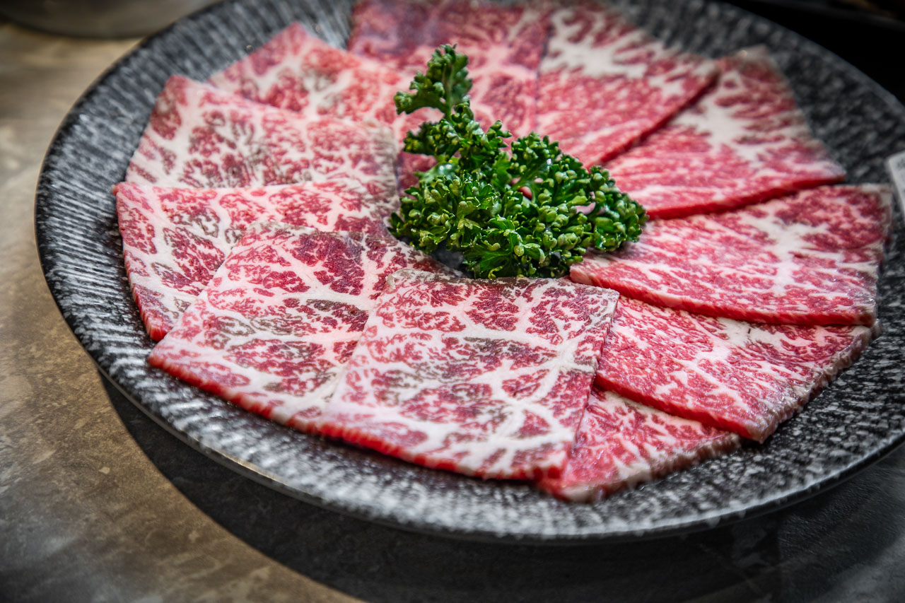 桃園和牛吃到飽,吃肉肉燒肉専門店
