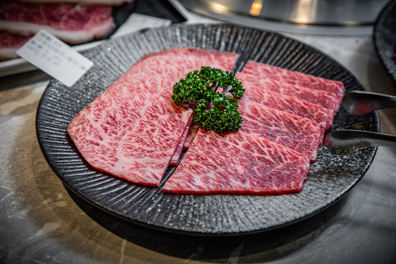 桃園和牛吃到飽,吃肉肉燒肉専門店