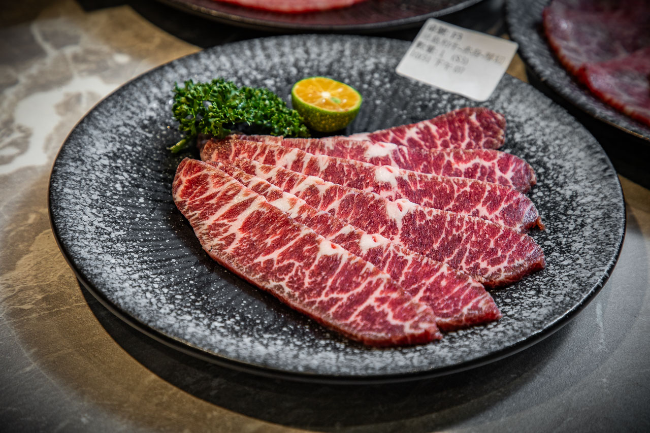 桃園和牛吃到飽,吃肉肉燒肉専門店