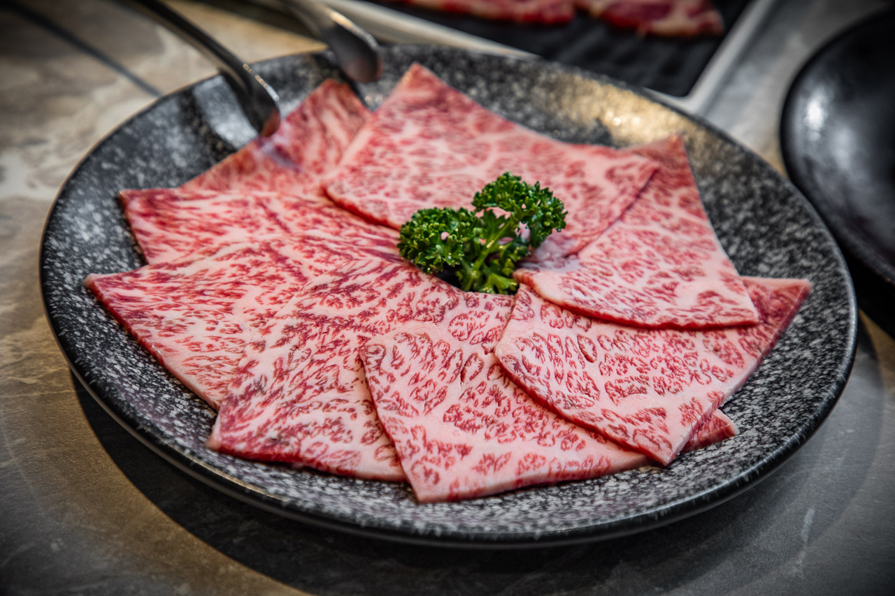 桃園和牛吃到飽,吃肉肉燒肉専門店