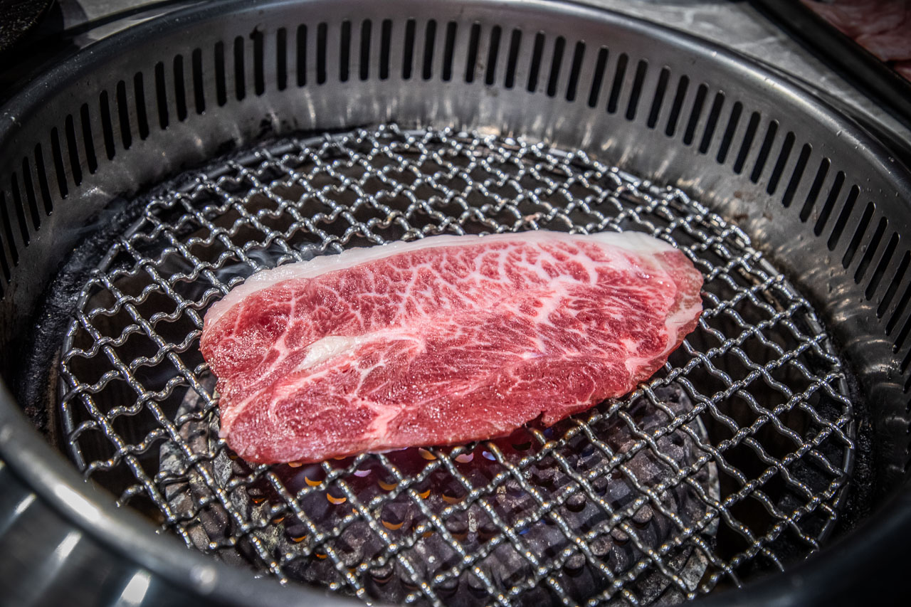 桃園和牛吃到飽,吃肉肉燒肉専門店