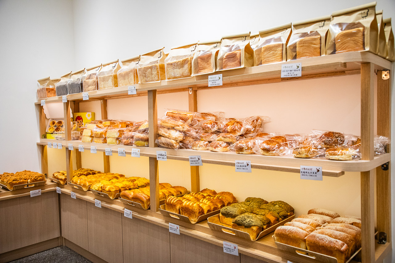 桃園麵包店,小鳥吃吐司-桃園國際小鳥家
