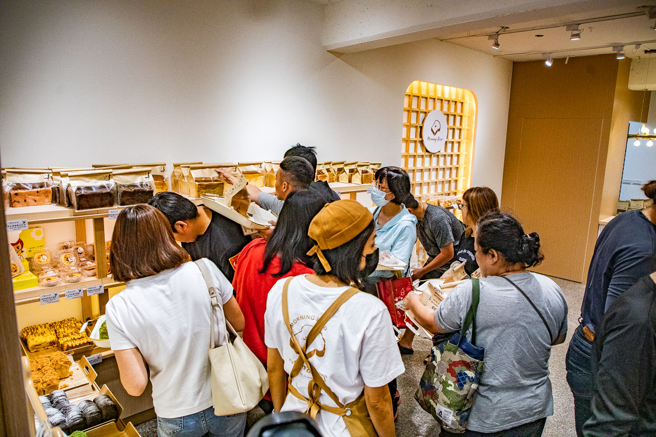 桃園麵包店,小鳥吃吐司-桃園國際小鳥家