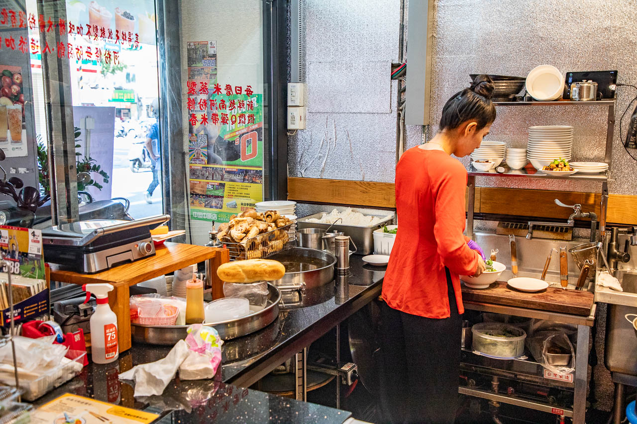中壢越南料理,法越家族秘製牛肉河粉