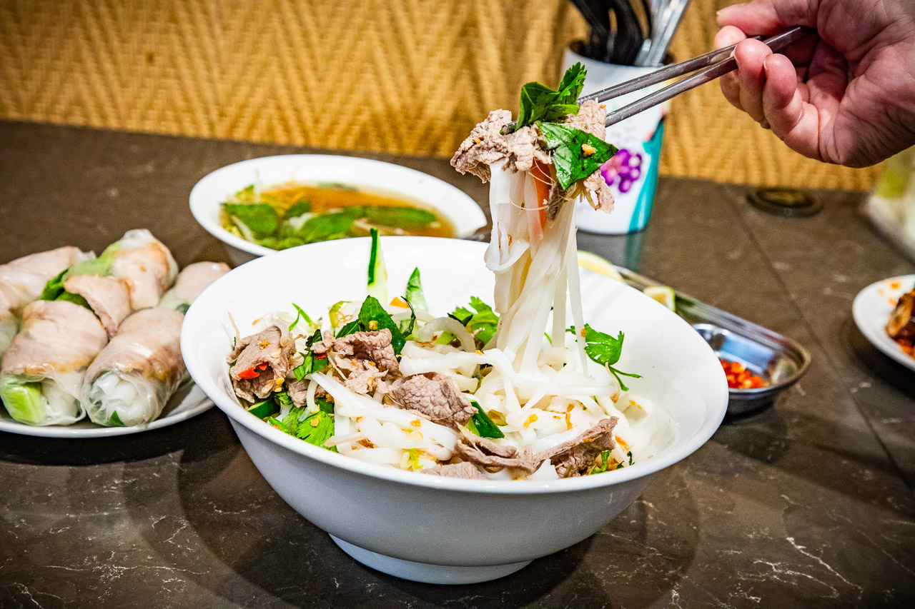 中壢越南料理,法越家族秘製牛肉河粉
