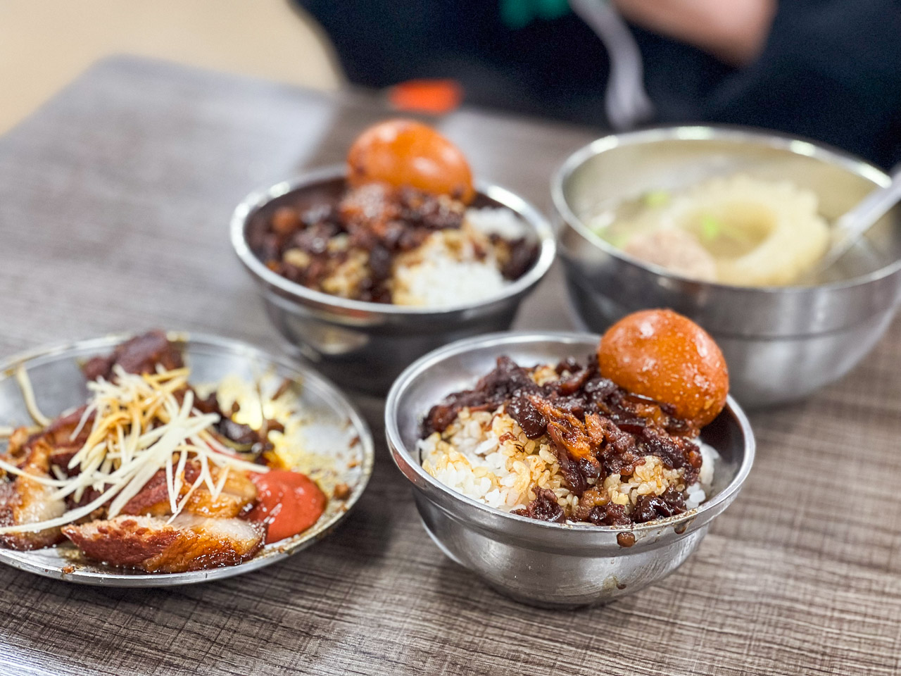 北投中繼市場美食,矮仔財滷肉飯