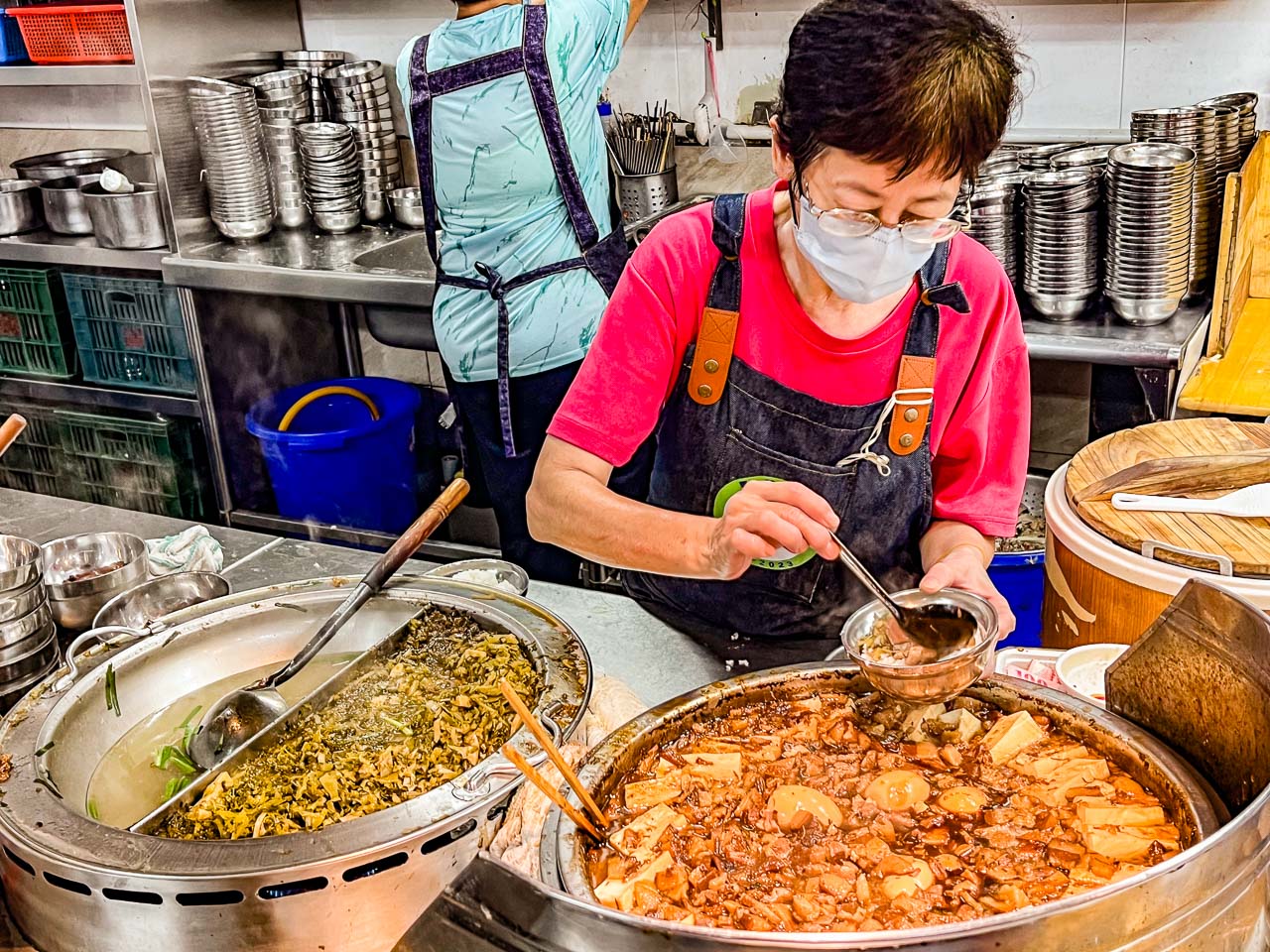 北投中繼市場美食,黃家酸菜滷肉飯