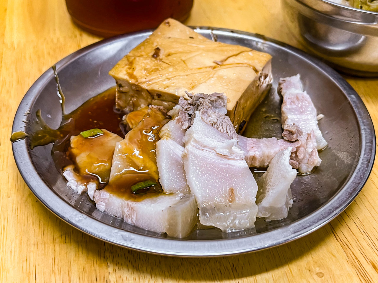 北投中繼市場美食,黃家酸菜滷肉飯