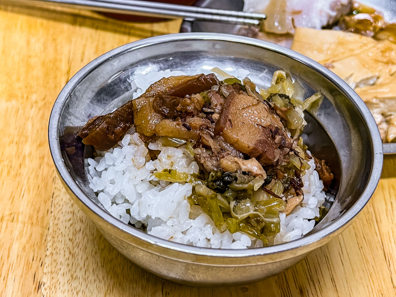 北投中繼市場美食,黃家酸菜滷肉飯