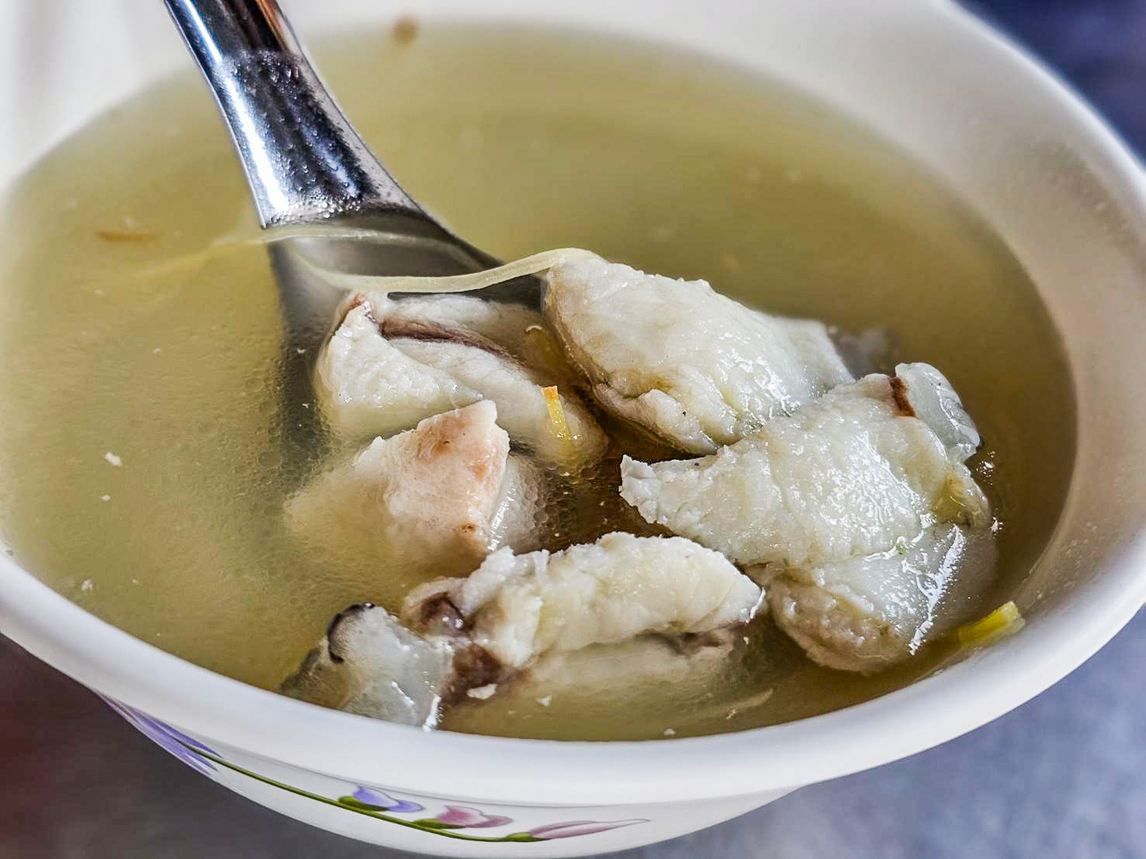 台南鮮魚湯,萬成鮮魚湯