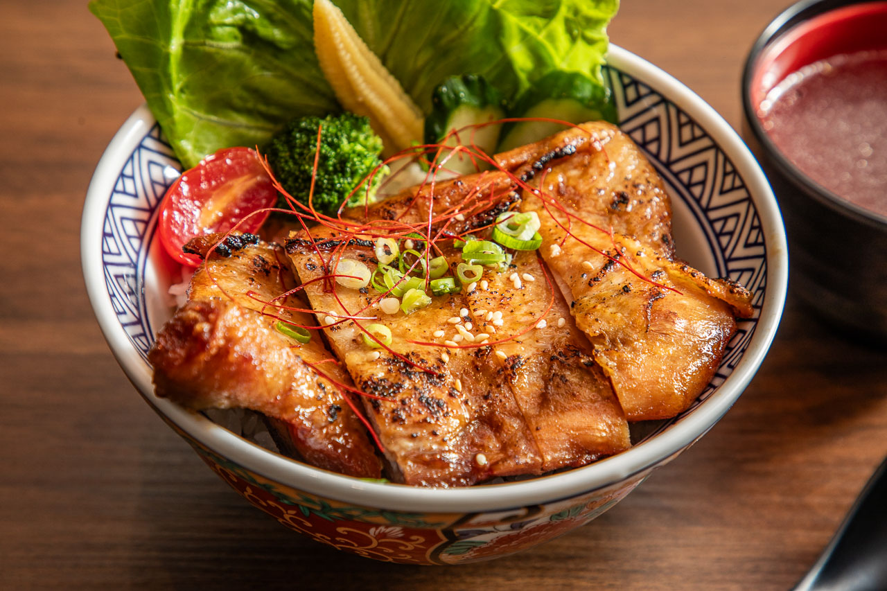 埔里美食,宮本武丼直火肉山燒肉丼埔里店