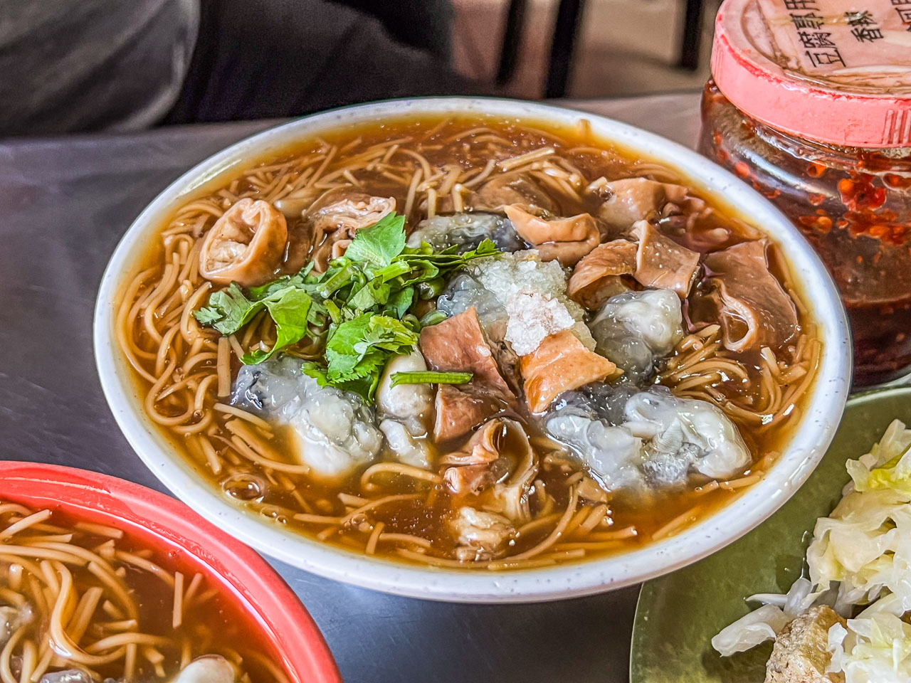 汐止美食,阿基手工臭豆腐 大腸蚵仔麵線