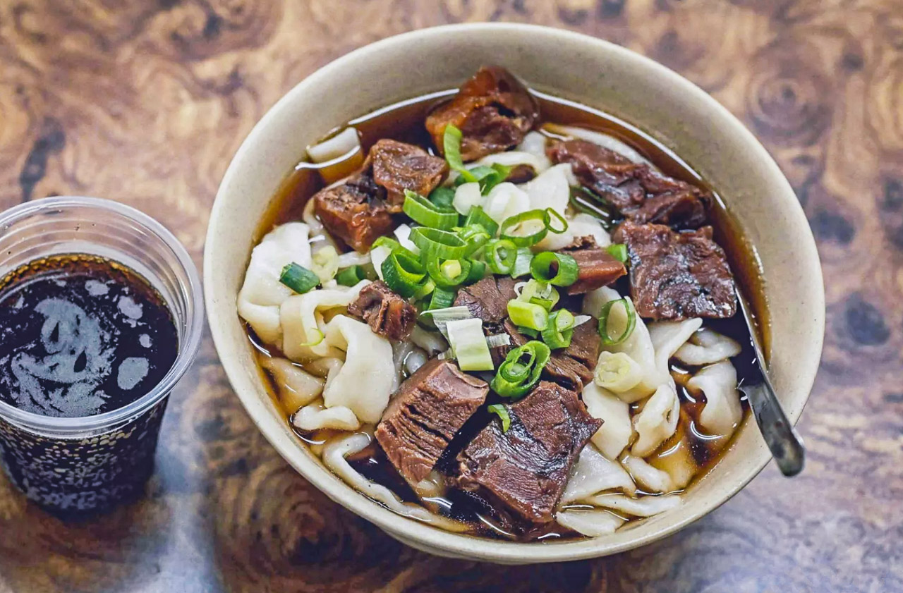 台北美食,台北牛肉麵,西門町美食,西門町牛肉麵,富宏牛肉麵 @大手牽小手。玩樂趣