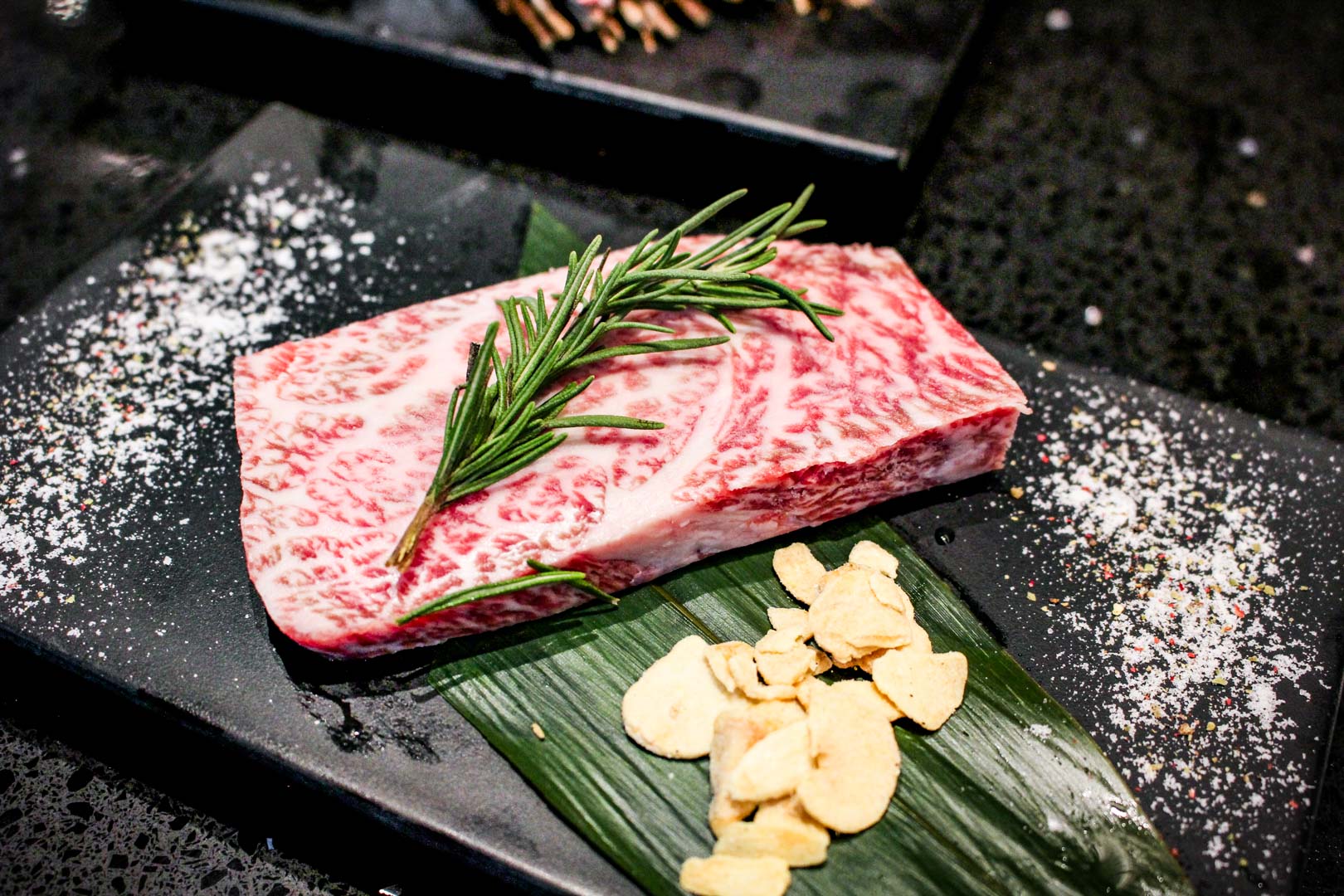 桃園和牛燒肉吃到飽,太夯小燒肉餐酒館