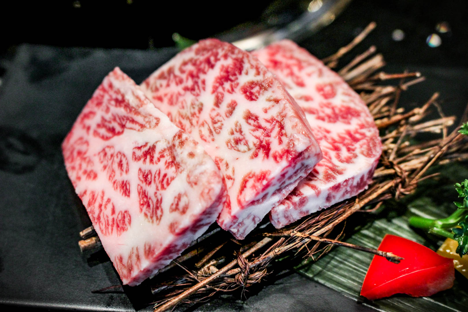 桃園和牛燒肉吃到飽,太夯小燒肉餐酒館