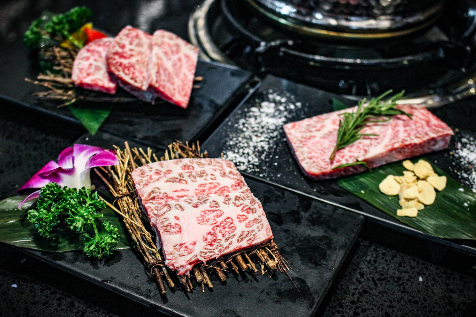 桃園和牛燒肉吃到飽,太夯小燒肉餐酒館