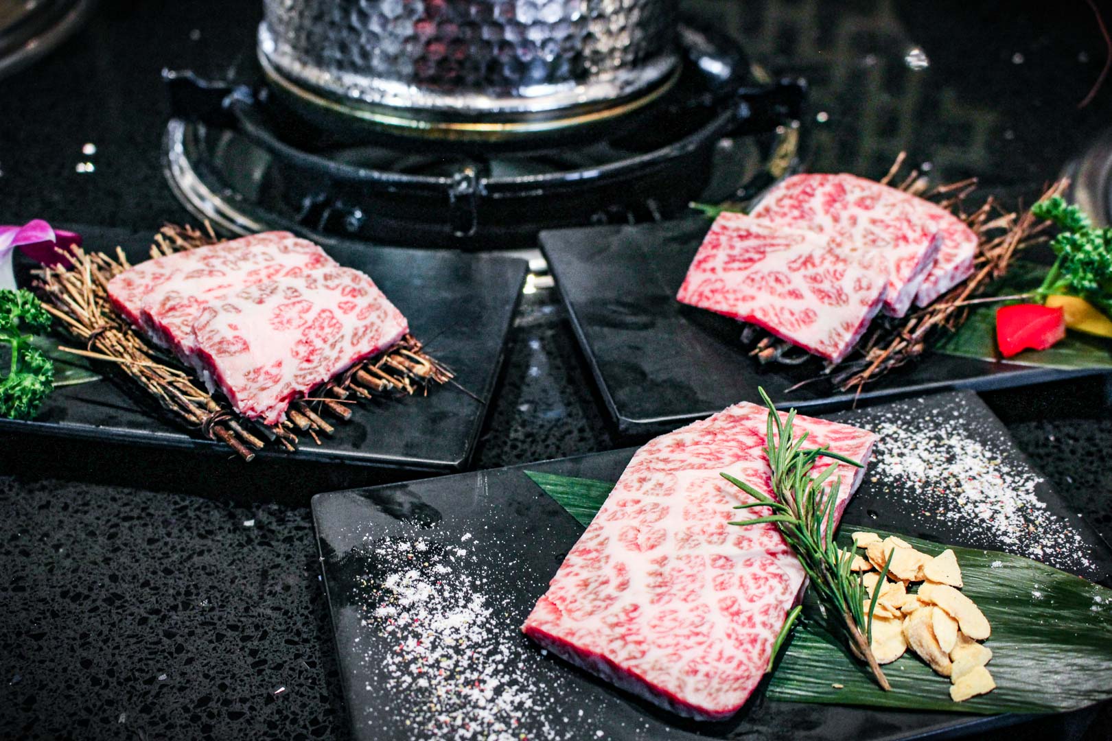 桃園和牛燒肉吃到飽,太夯小燒肉餐酒館