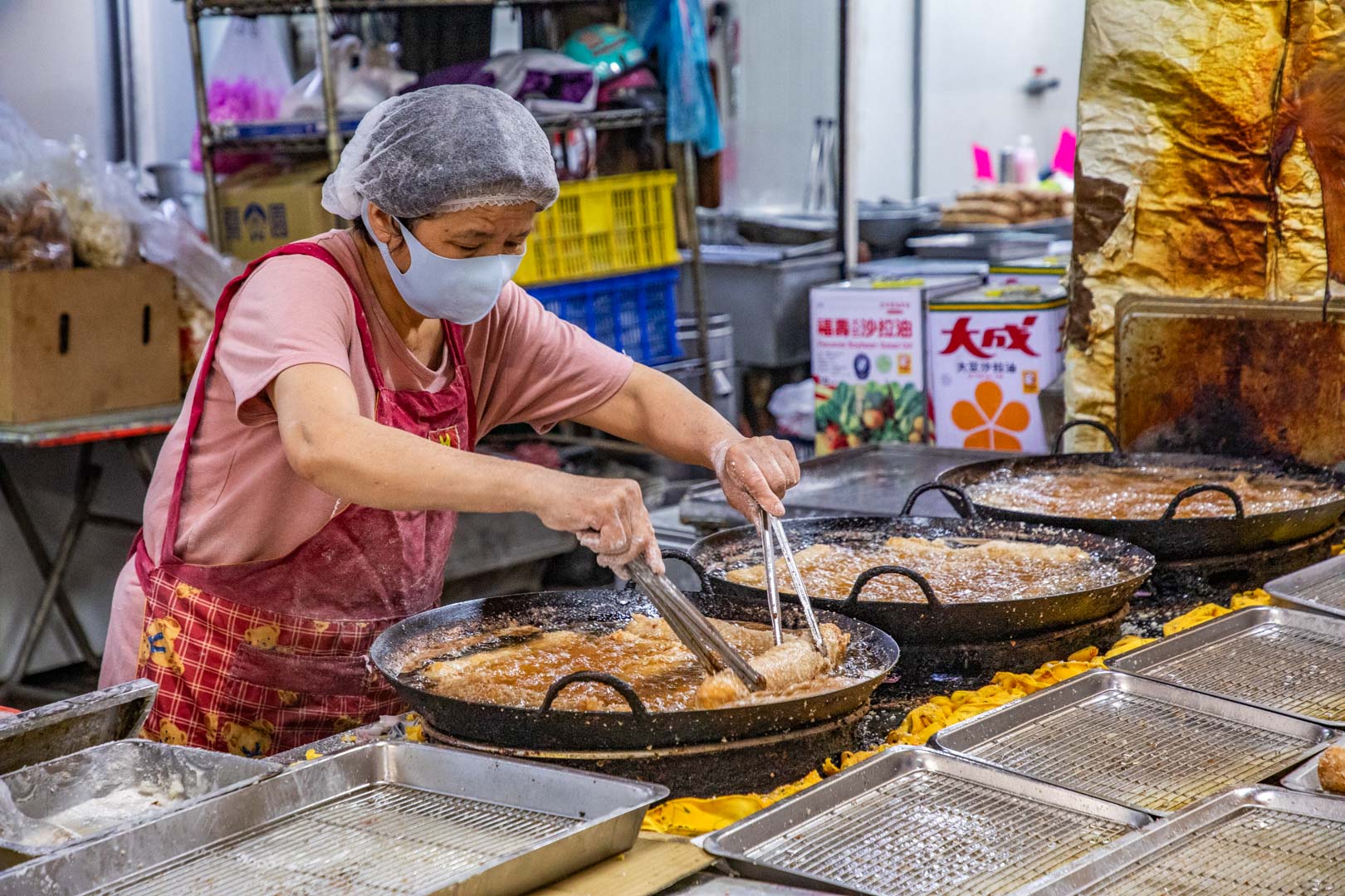 嘉義美食,嘉義小吃,嘉義東市場美食,嘉義肉捲,阿富網絲肉捲 @大手牽小手。玩樂趣