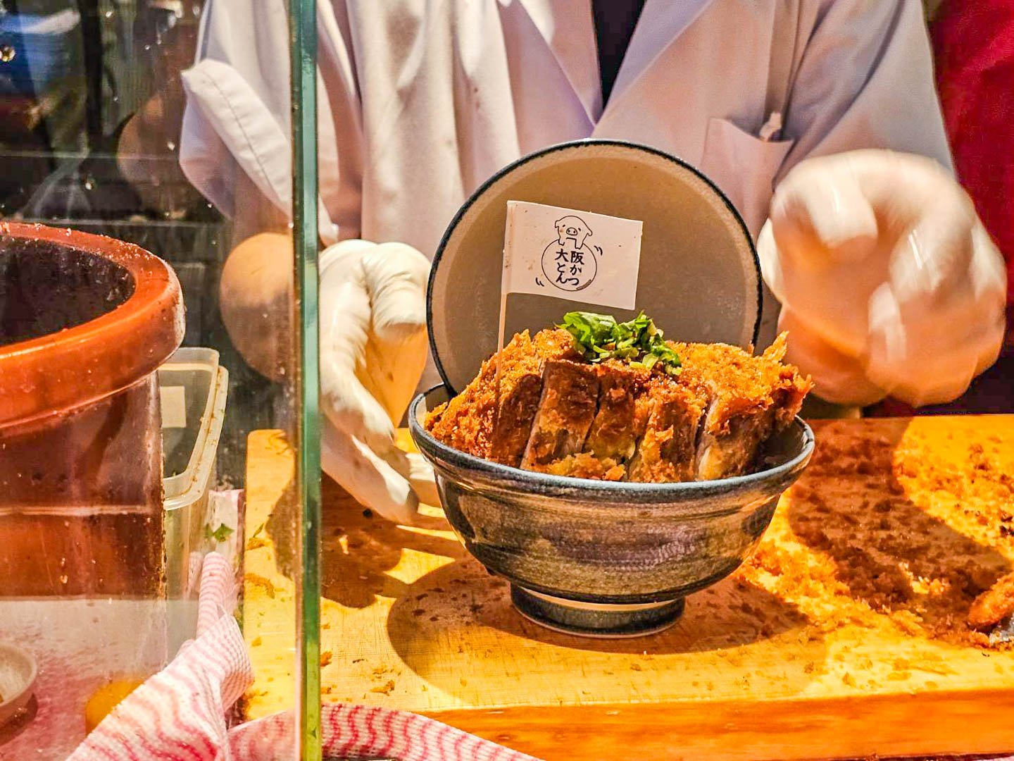 網站近期文章：千代松勝蓋飯｜吃不完！根本吃不完！超過五公分厚巨大豬排，號稱日本第一厚炸豬排蓋飯
