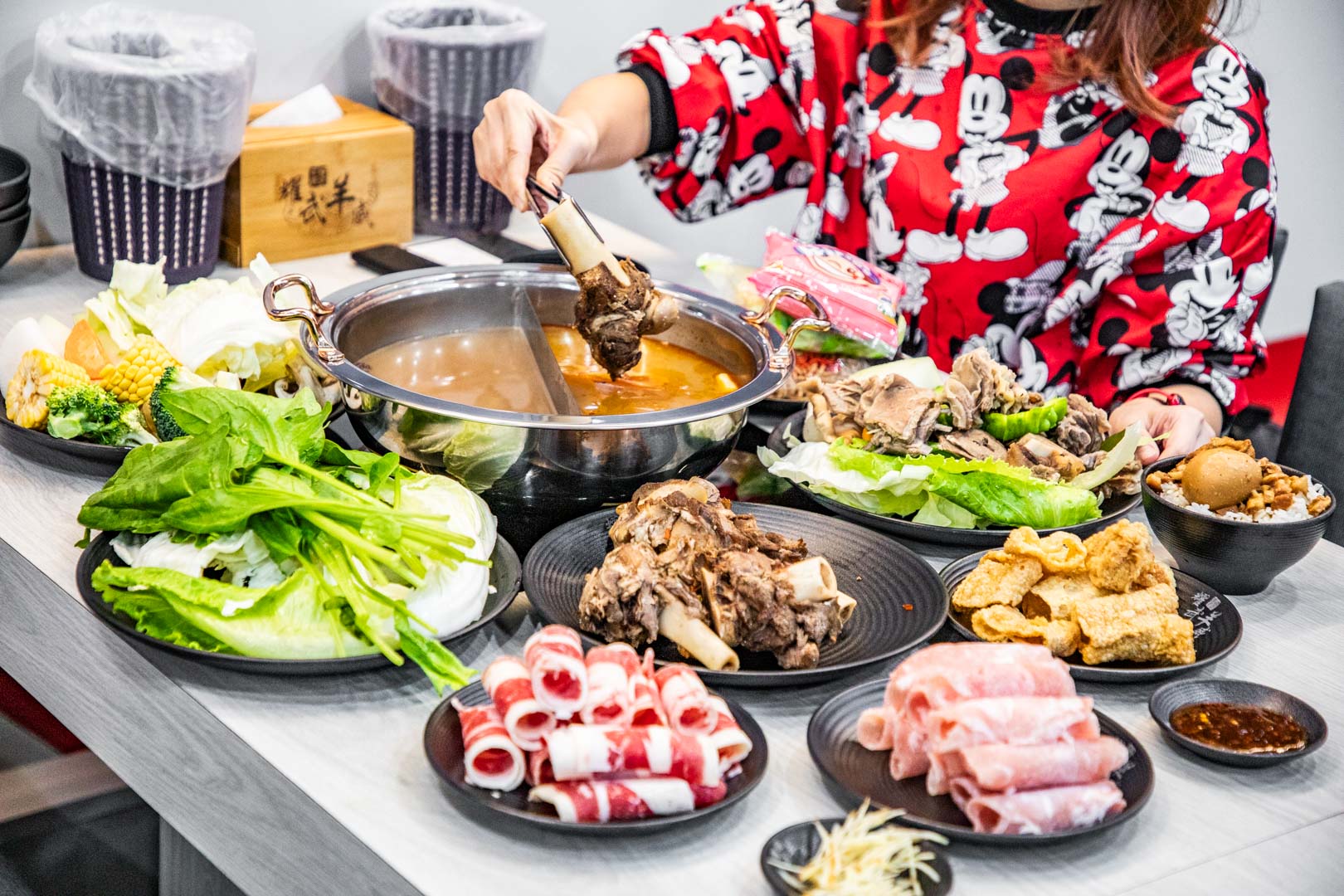 三峽聚餐,耀武羊威三峽北大店,三峽美食,三峽吃到飽,三峽羊肉爐,三峽羊肉爐吃到飽 @大手牽小手。玩樂趣