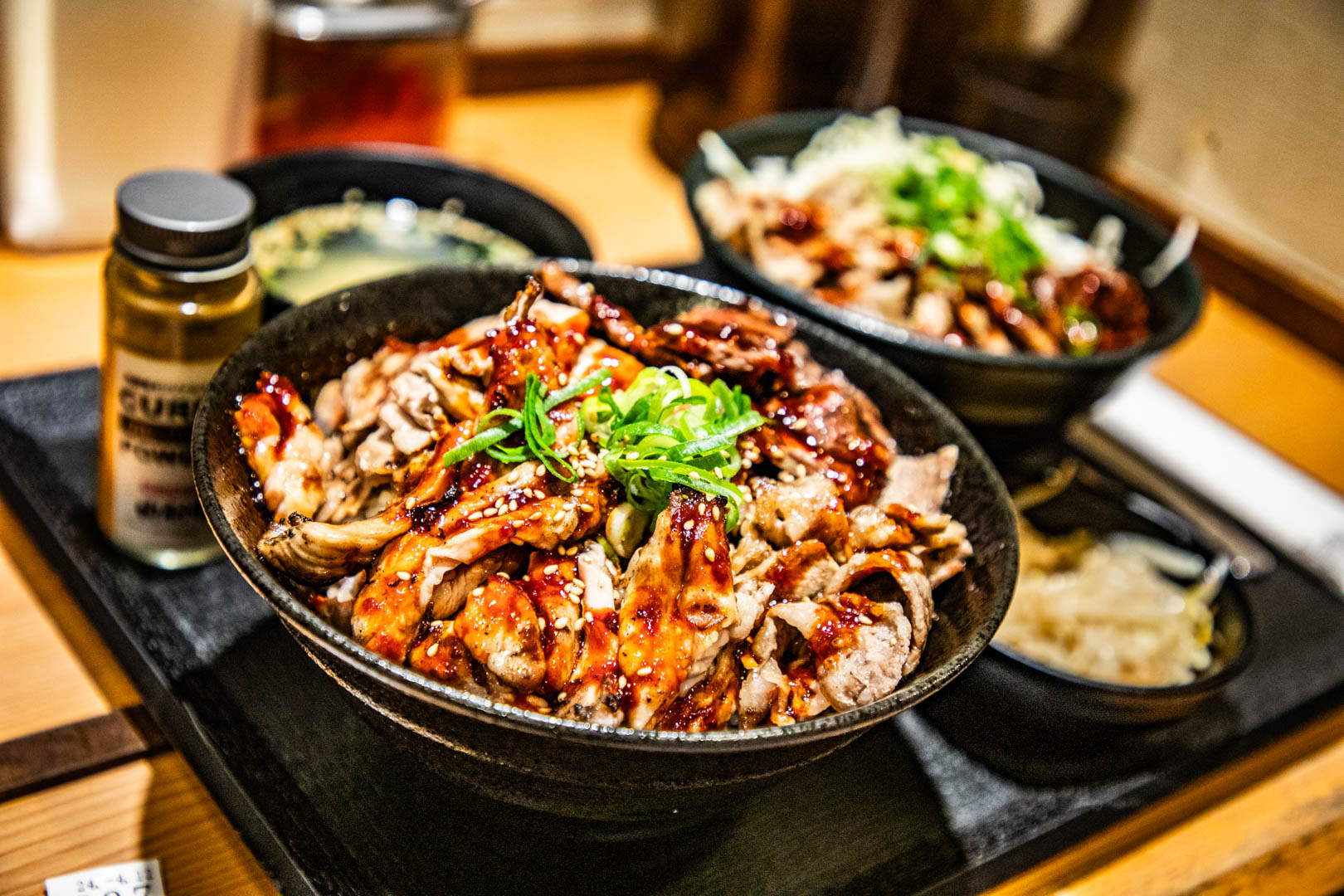 大阪美食,道頓堀美食,大阪燒肉丼飯,大阪大份量美食,道頓堀肉劇場 @大手牽小手。玩樂趣
