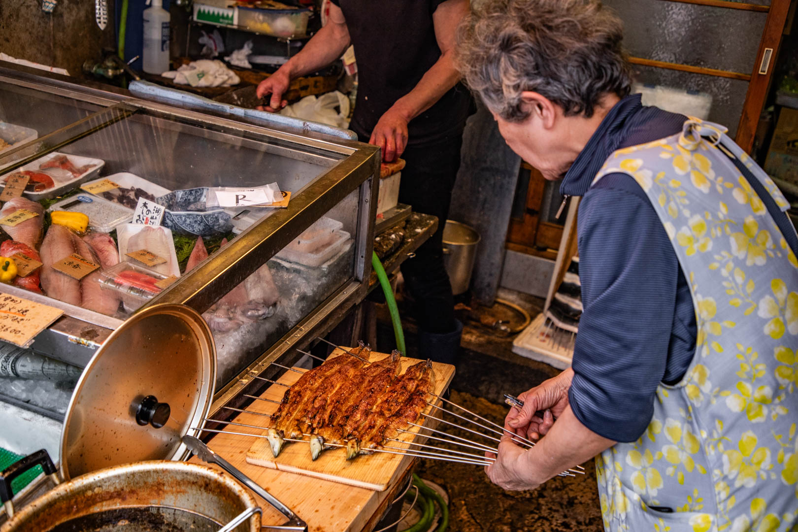 大阪黑門市場美食,鮮魚魚豐
