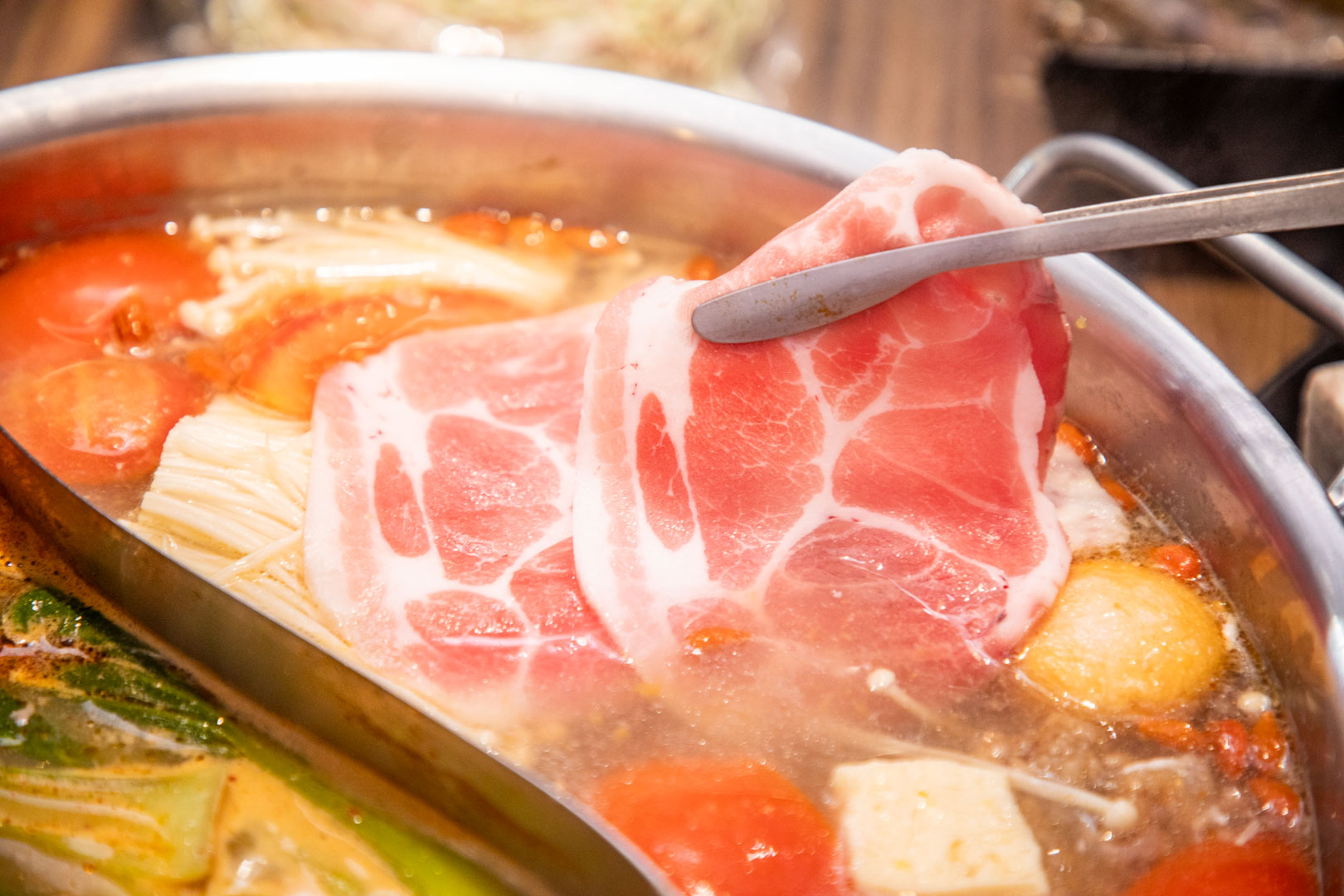 林口吃到飽,巴適經典麻辣鍋林口店