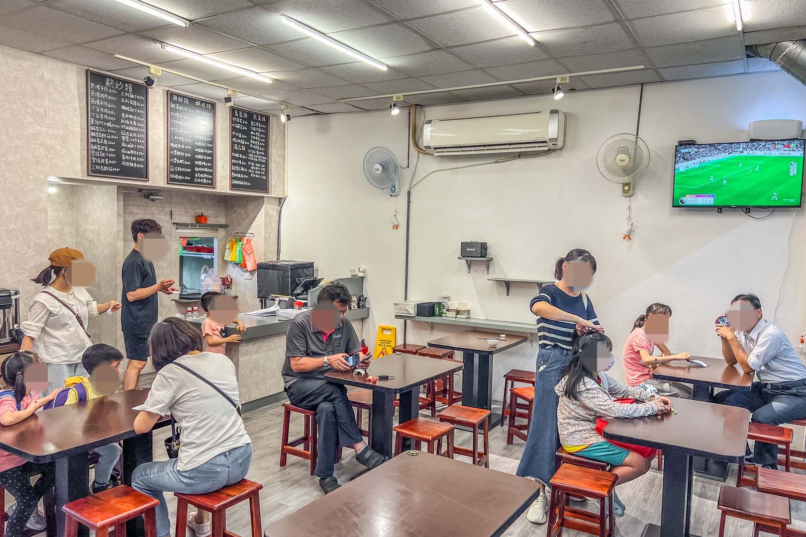 南崁熱炒,呷尬八八快炒