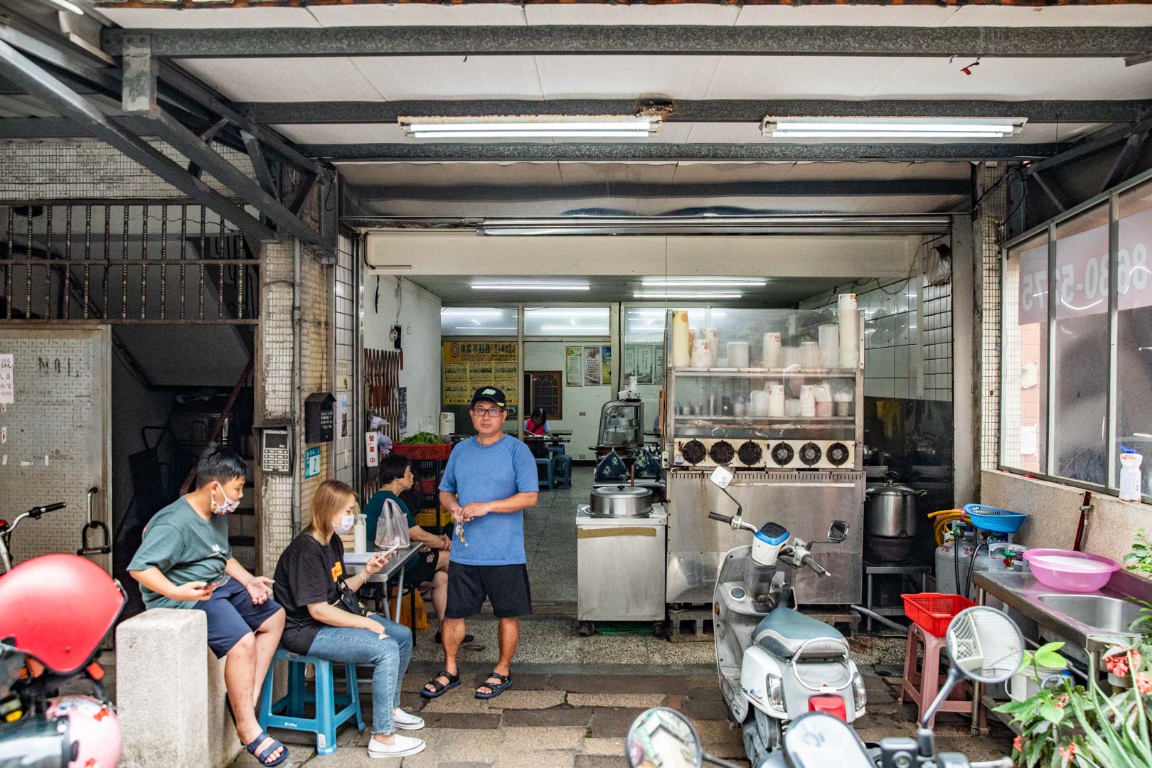 八里美食,八里香小吃館