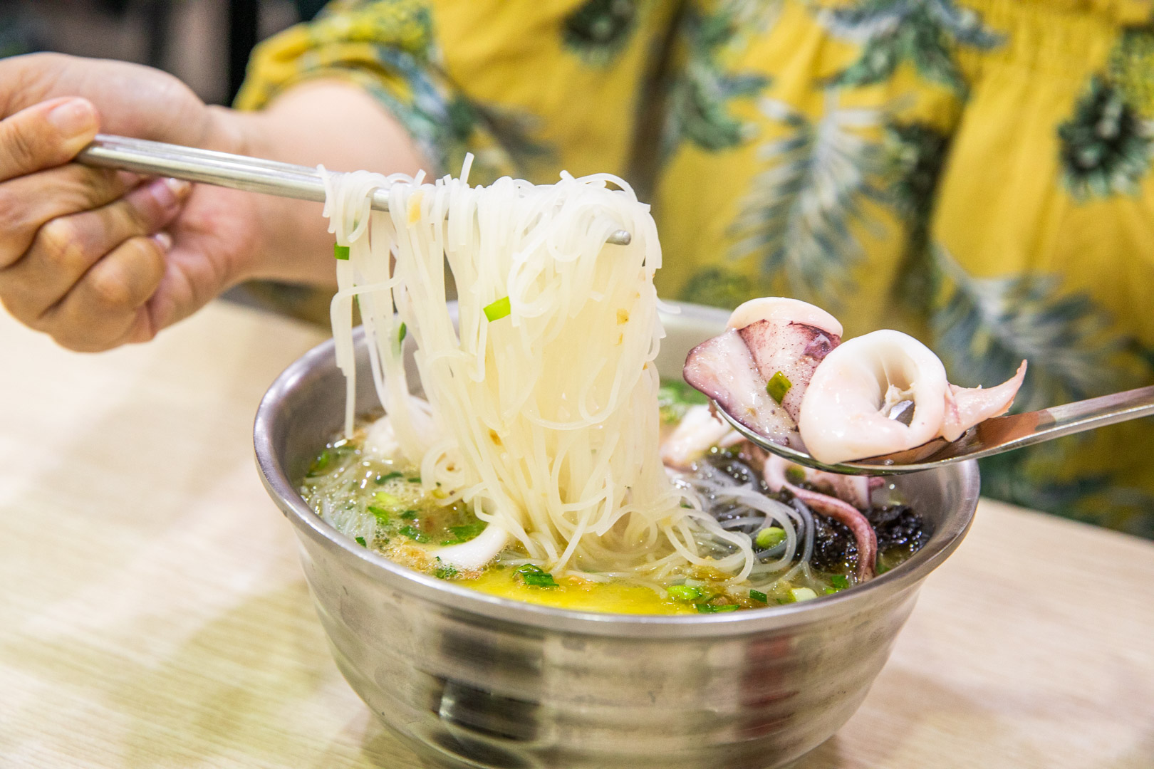 花蓮美食,職饗雞湯小卷米粉