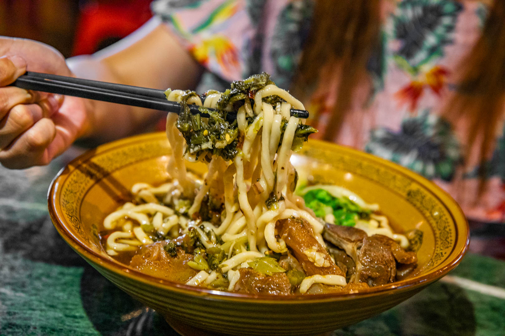 花蓮牛肉麵,六里屯麵食專家