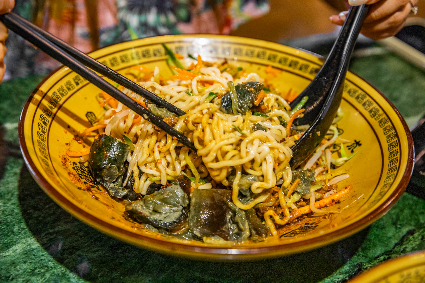 花蓮牛肉麵,六里屯麵食專家