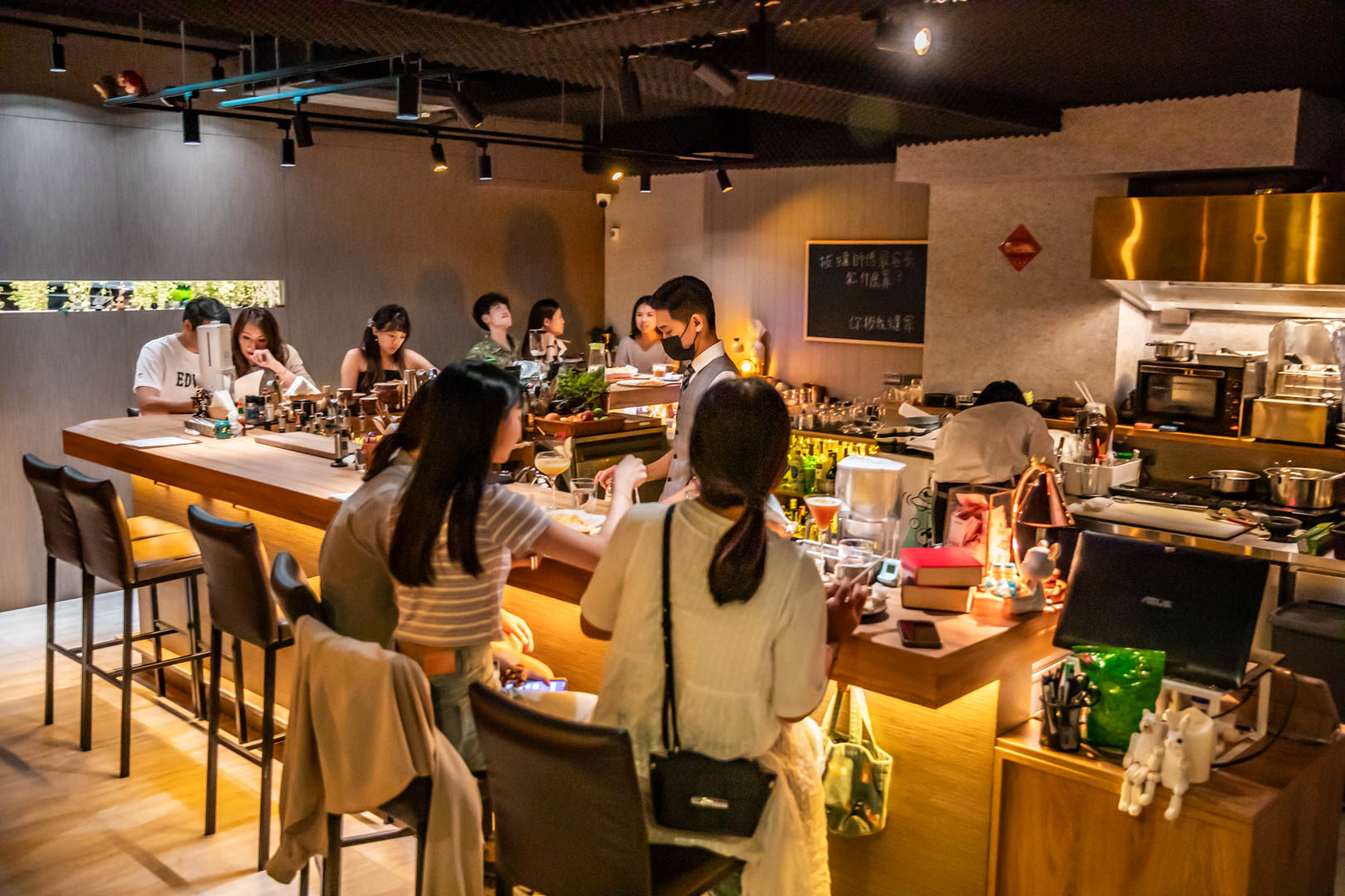 台中餐酒館,到港HAVEN餐酒館
