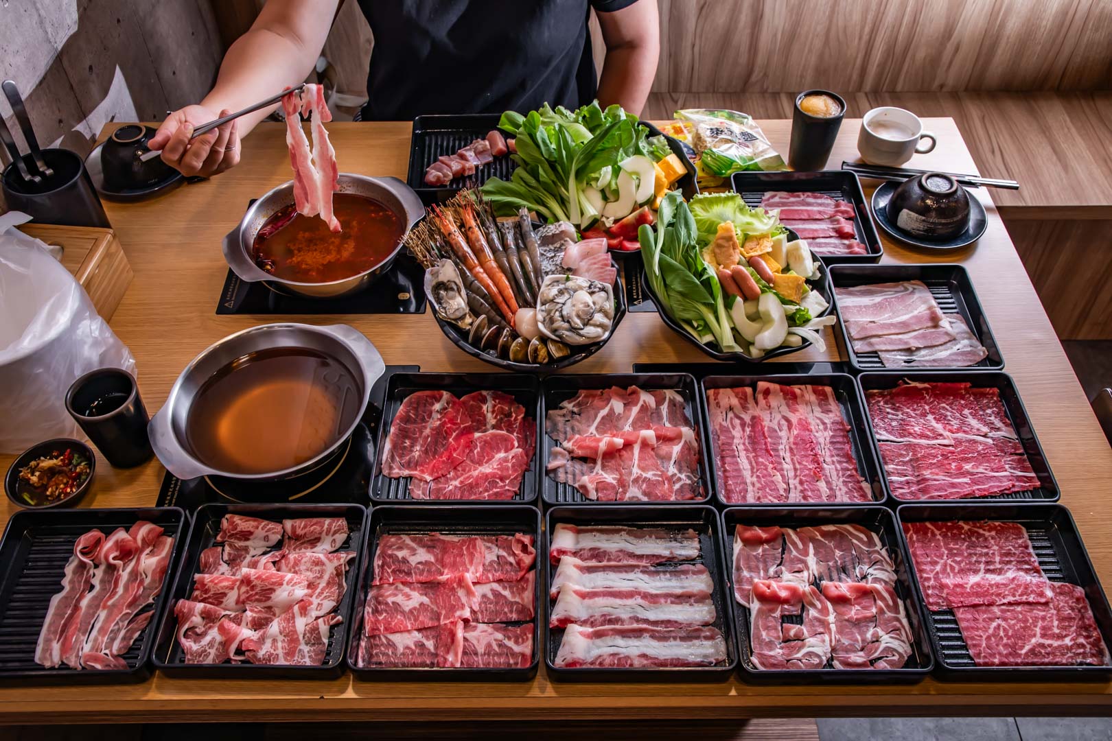 桃園吃到飽,藝文特區美食,藝文特區吃到飽,桃園火鍋吃到飽,桃園美食 @大手牽小手。玩樂趣