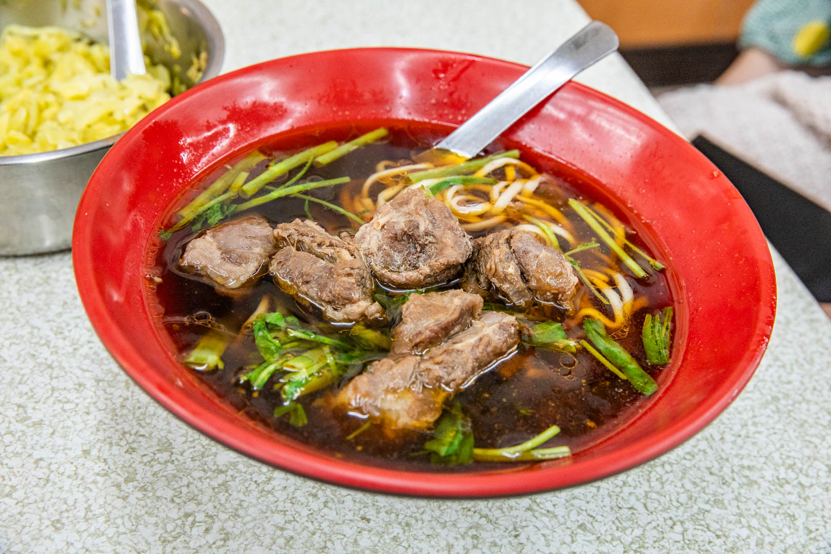 員林美食,員林牛肉麵,華成牛肉麵,彰化美食,彰化小吃,彰化牛肉麵,員林小吃 @大手牽小手。玩樂趣