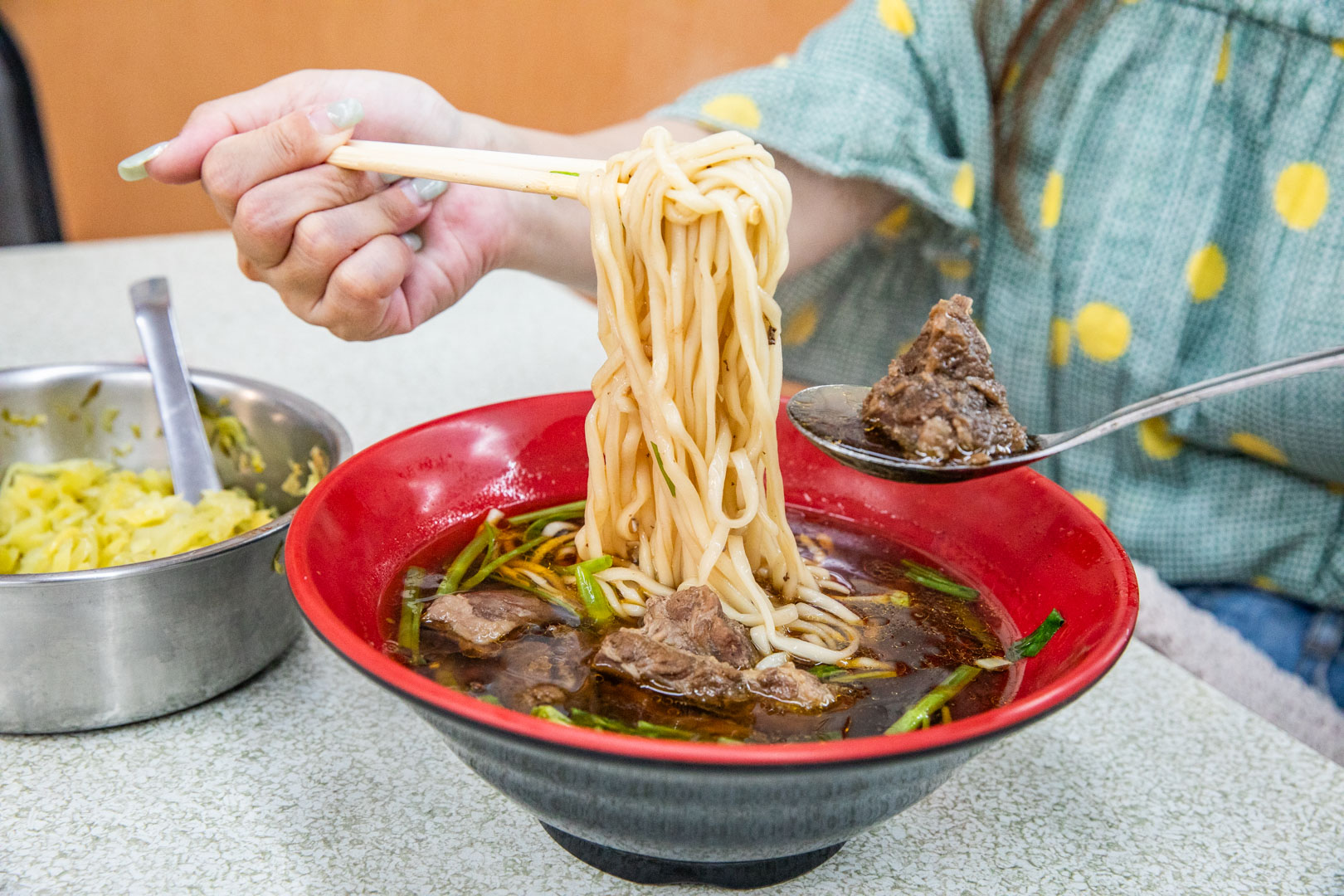 員林美食,華成牛肉麵
