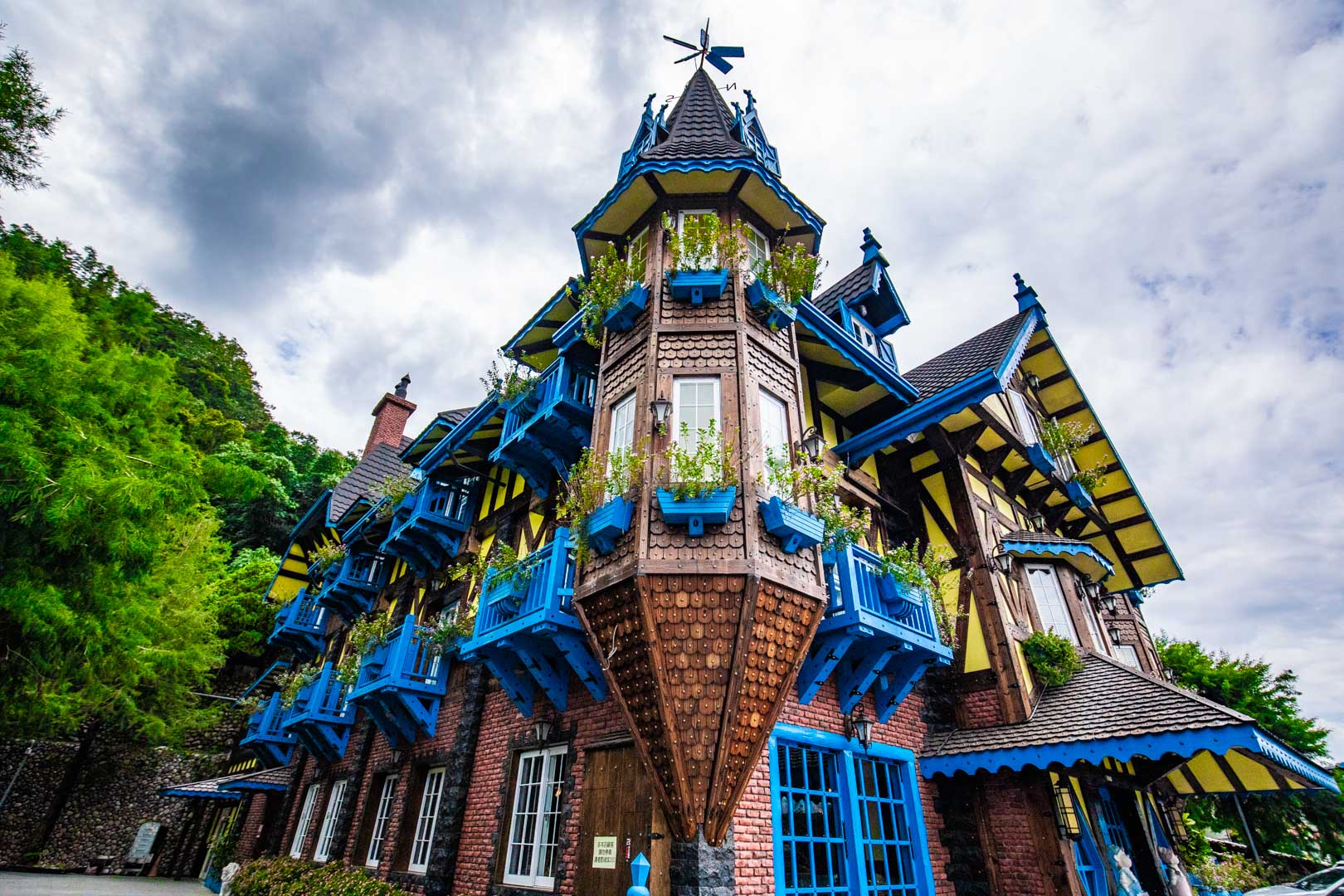 埔里甜點,南投景點,南投甜點,南投美食,埔里美食,藍色城堡茱諾法式甜點,埔里景點 @大手牽小手。玩樂趣