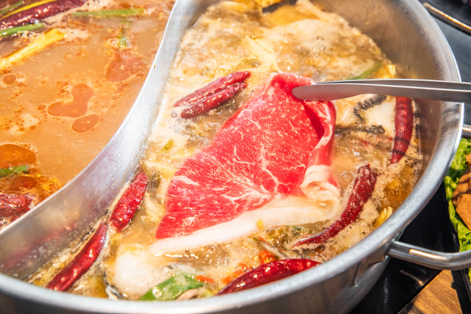 林口吃到飽,巴適經典麻辣鍋林口店