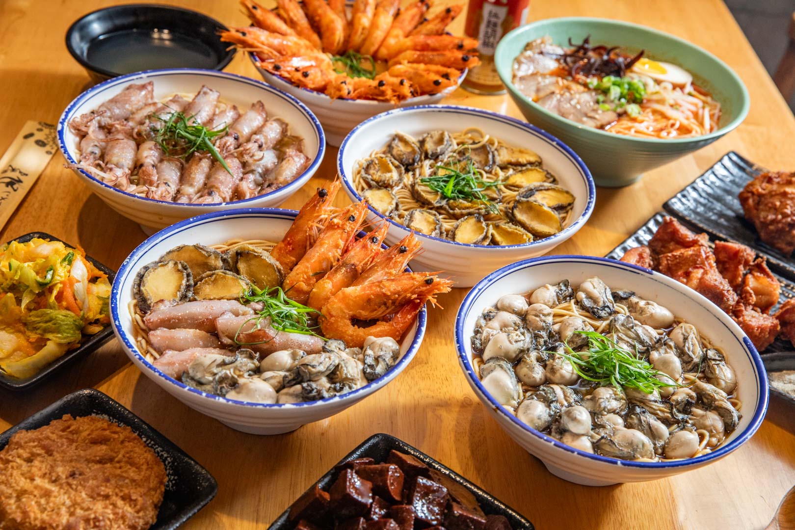 中壢拉麵,山禾堂拉麵,中壢聚餐,山禾堂拉麵(中壢店),中壢海鮮拉麵,中壢美食 @大手牽小手。玩樂趣
