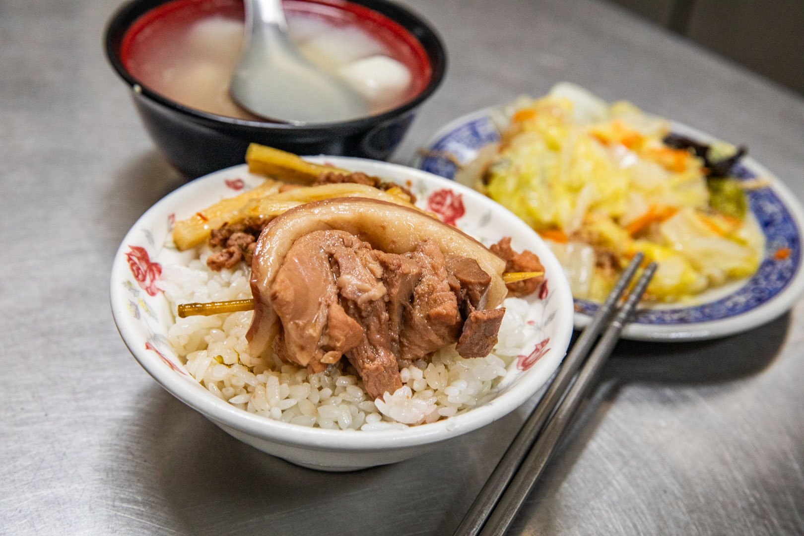 彰化控肉飯,老店朱爌肉飯,彰化爌肉飯老店,彰化美食,彰化小吃,彰化爌肉飯 @大手牽小手。玩樂趣