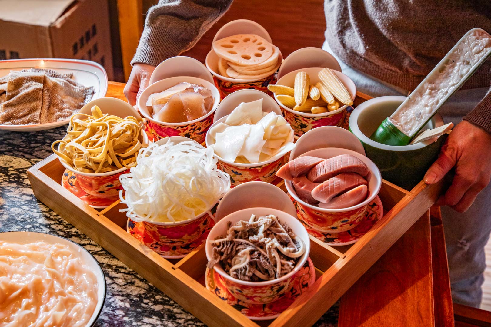 桃園美食,桃園聚餐,桃園麻辣火鍋,桃園小吃,桃園網美餐廳,好想你重慶蓋碗火鍋 @大手牽小手。玩樂趣