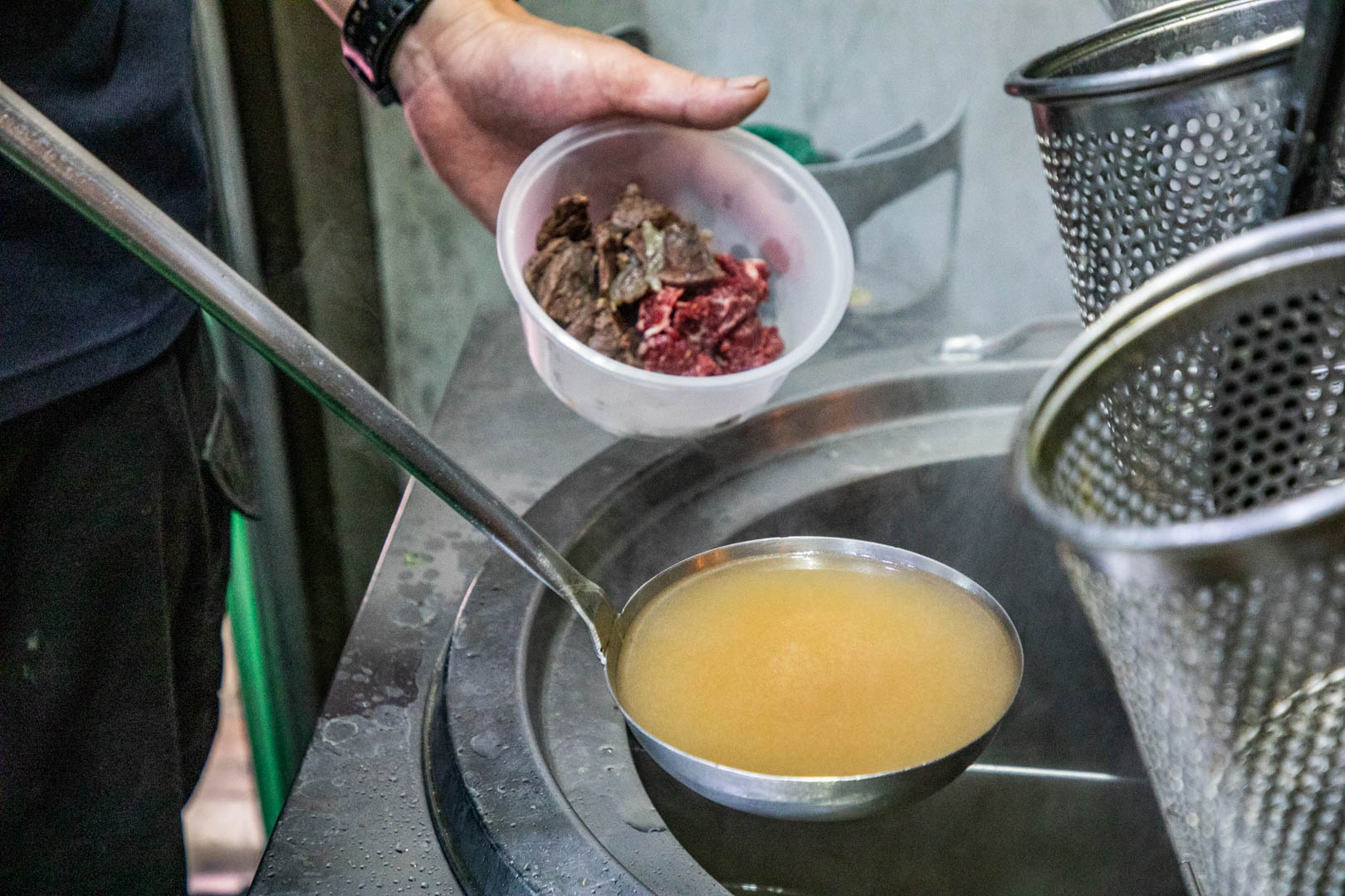 台南美食,台南牛肉湯,台南小吃,台南溫體牛肉湯,阿杰溫體牛肉湯 @大手牽小手。玩樂趣
