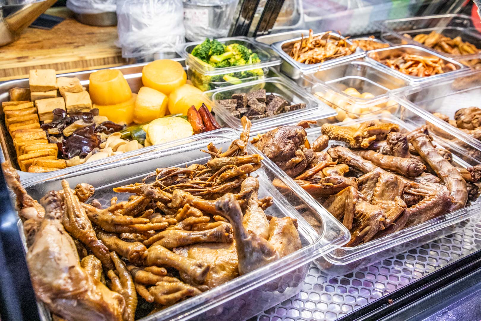 八德興仁夜市美食,.追蕾醬香黑鴨滷味 (八德興仁花園夜市)