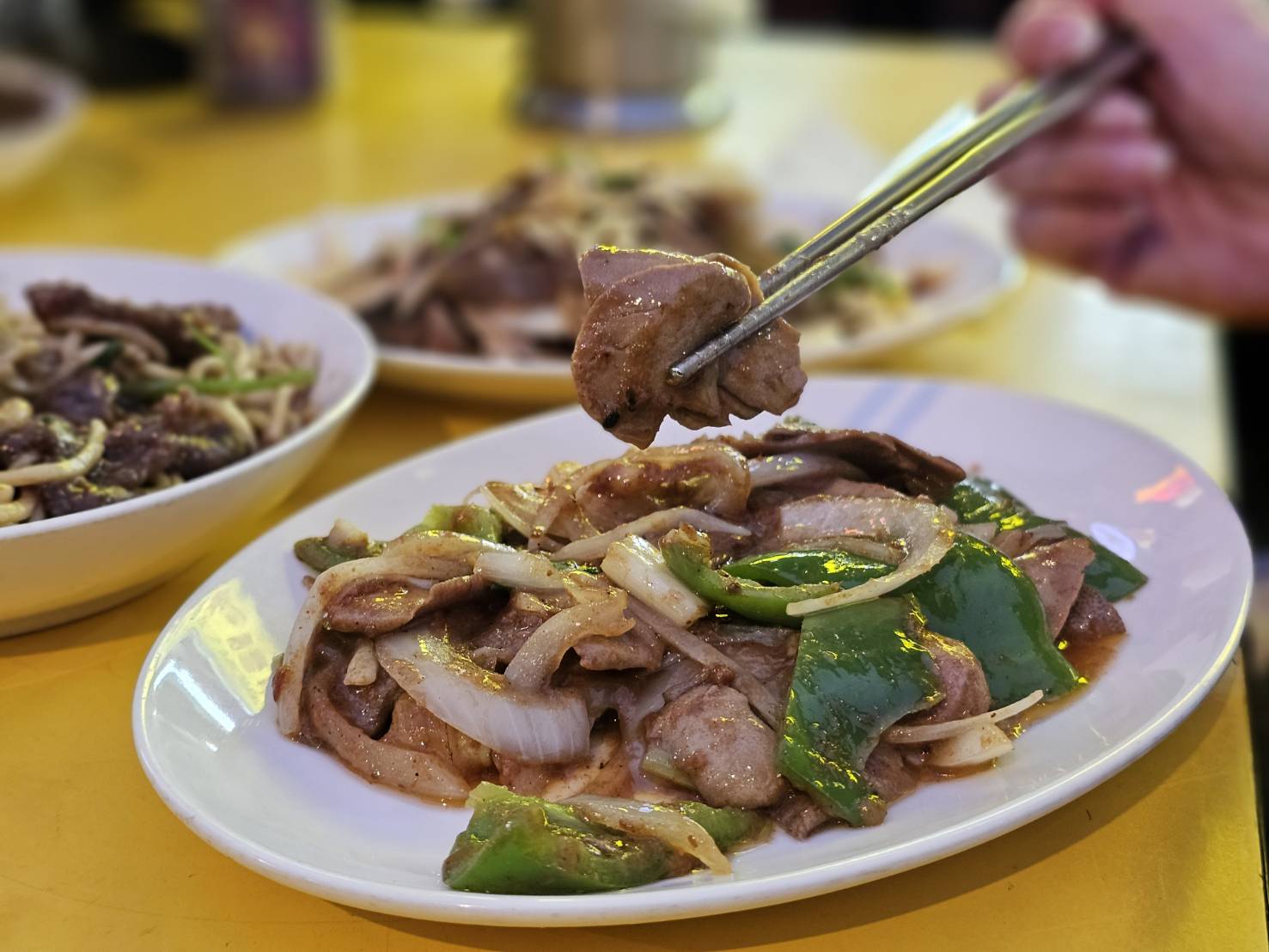 寧夏夜市美食,牛媽媽控肉飯（沙茶牛肉）