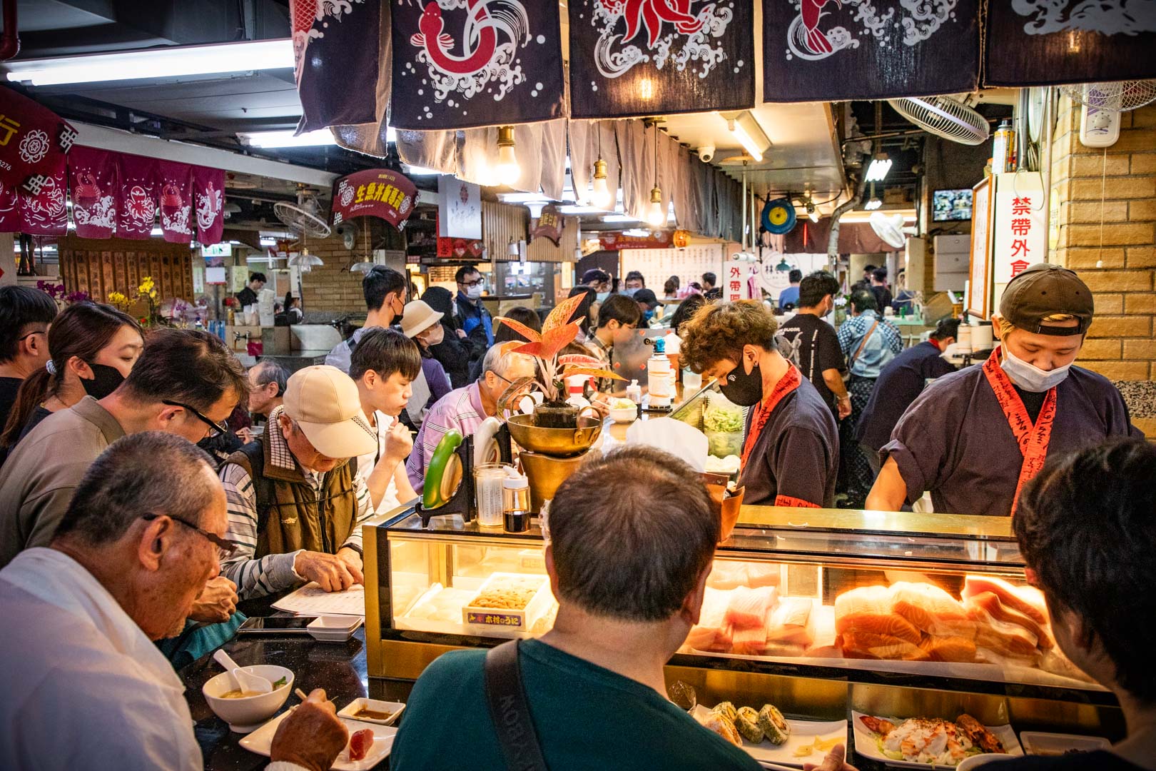 永樂市場美食,丸隆生魚行