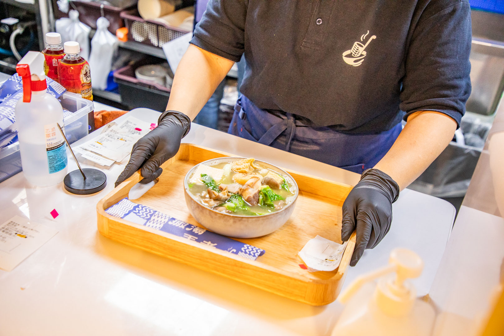 台北小火鍋,搬湯弄煮-台北八德店