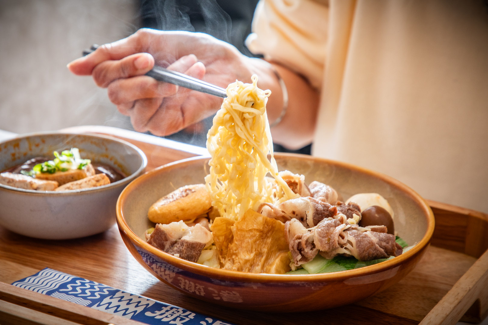 台北小火鍋,搬湯弄煮-台北八德店